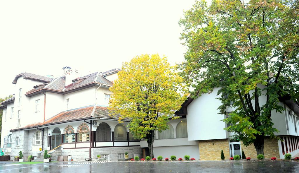 Hotel Oplenac Topola Exterior foto